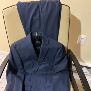 (Calvin Klein) New Used Suit For Sale
